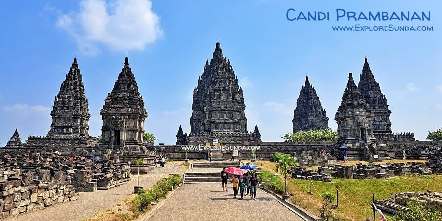 Prambanan Temple – the most famous Hindu temple in Indonesia, will take you back through time to see the history, the relief of Ramayana, and the classical Javanese art in Roro Jonggrang and Ramayana ballet.